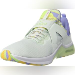 NIKE Women's W AIR MAX Bella TR 5 PRM Sneaker